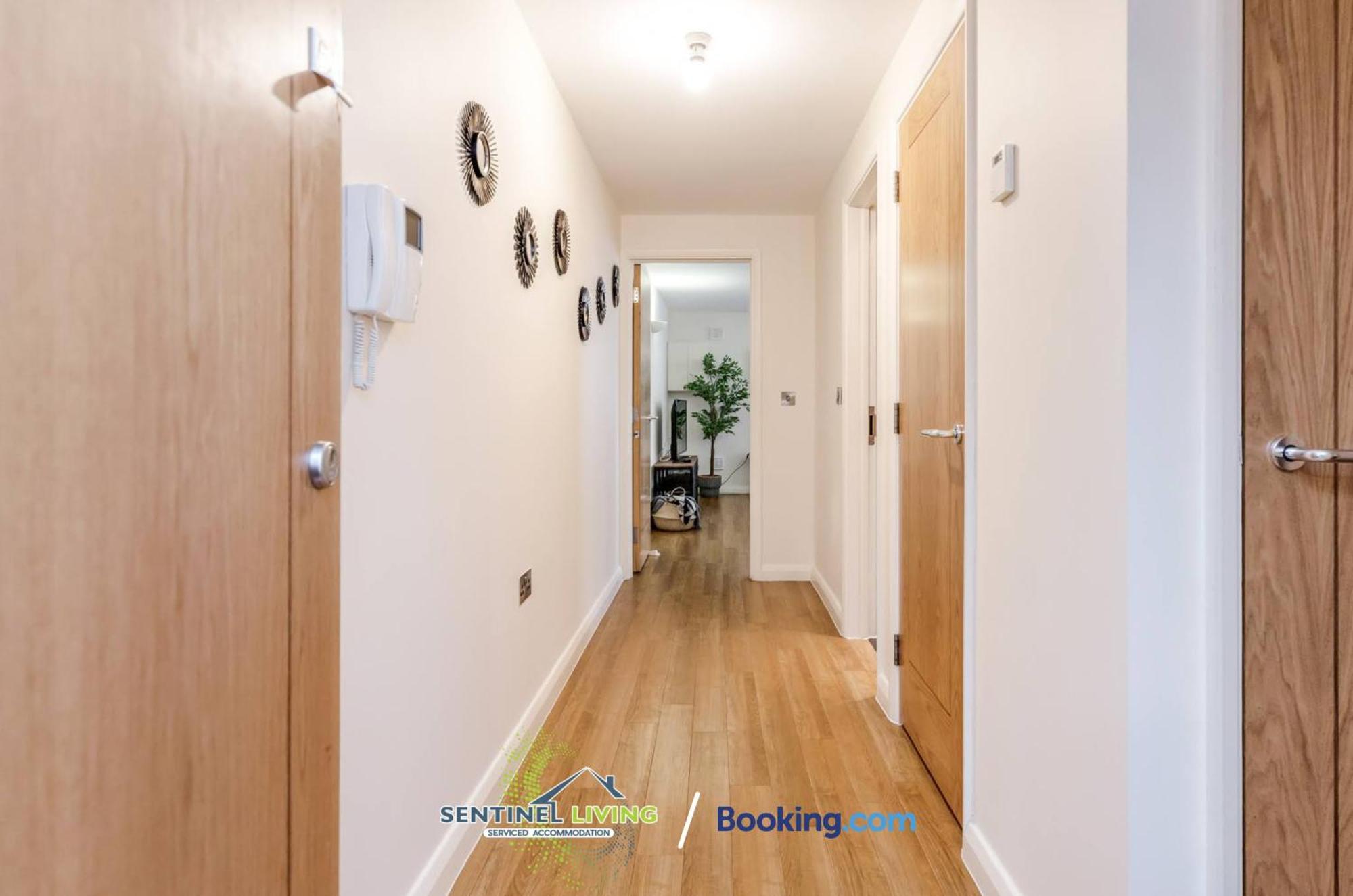 Windsor Flat 2 Bed By Sentinel Living With Free Wifi And Parking Apartment Bagian luar foto