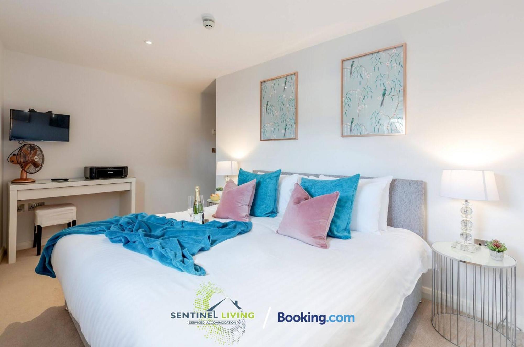 Windsor Flat 2 Bed By Sentinel Living With Free Wifi And Parking Apartment Bagian luar foto