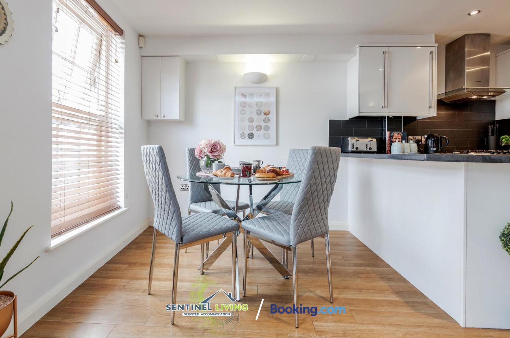 Windsor Flat 2 Bed By Sentinel Living With Free Wifi And Parking Apartment Bagian luar foto