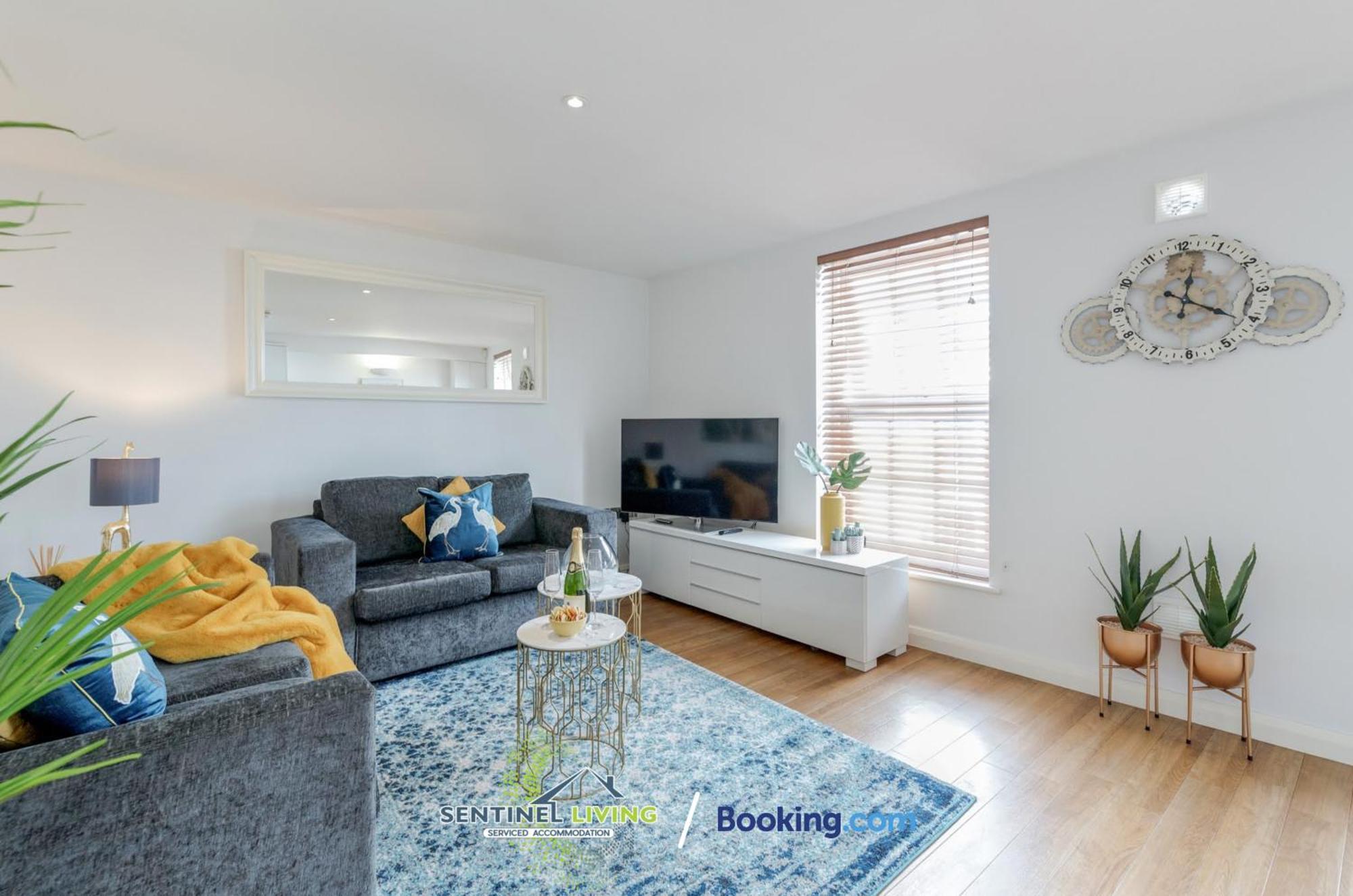Windsor Flat 2 Bed By Sentinel Living With Free Wifi And Parking Apartment Bagian luar foto